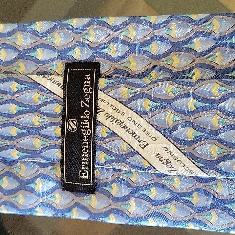 Ermenegildo Zegna Italian 100%Silk Men Designer Abstract Blue Paisley Necktie